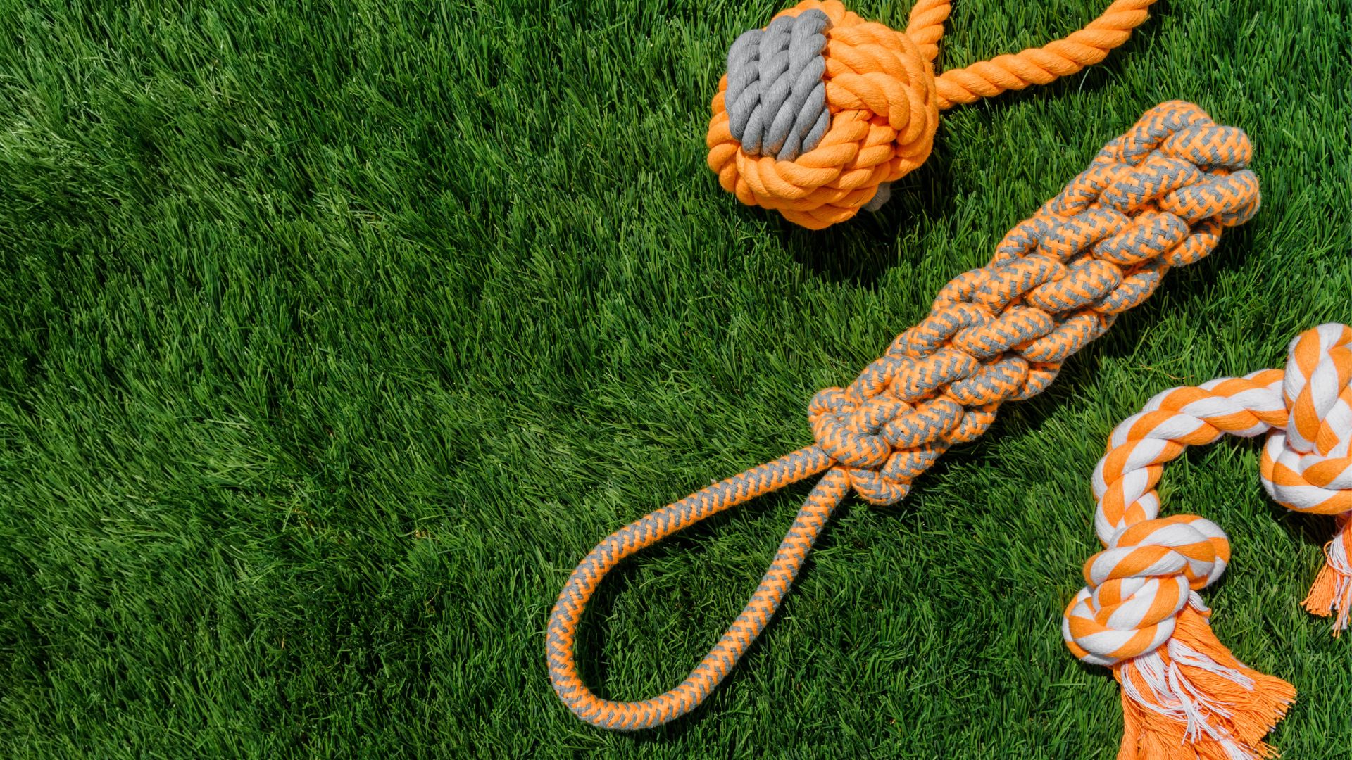 High-denier turf surface